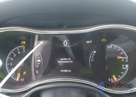 2016 Jeep Grand Cherokee Laredo z USA, uszkodzony, nr VIN 1C4RJEAG8GC501188